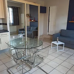 Charmant 2 Pièces, à Deux Pas Du Centre Appartement