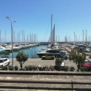 Joli Bord De Mer, Clim, Balcon, Parking Privé Appartement